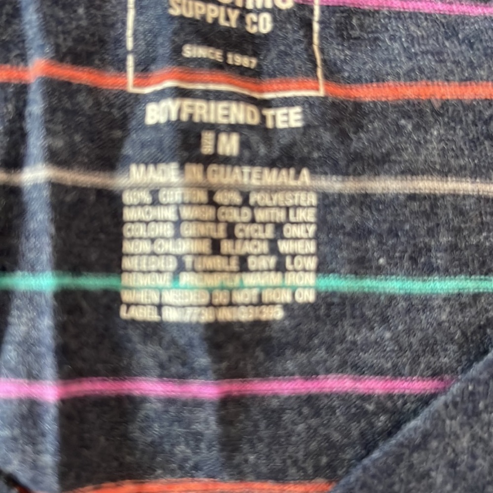 Mossimo V-Neck Striped Tee * - Picture 6 of 7